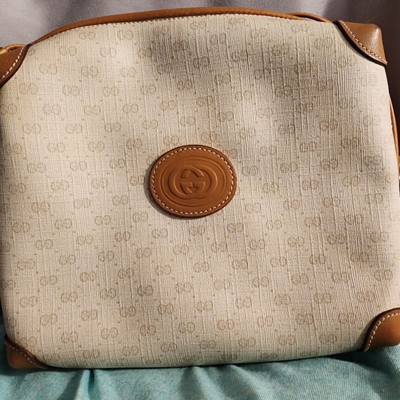 Gucci purse - Picture 6 of 12